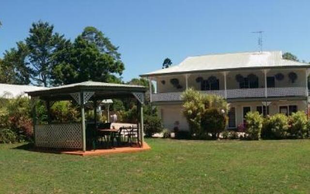 Yungaburra Park Motel