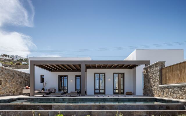 Bonzoe Suites & Villas