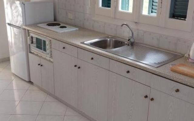 Sausan Apartments