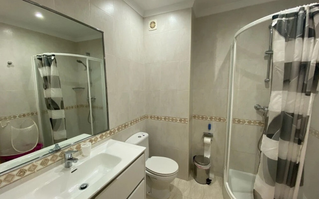 Corona central location mini penthouse