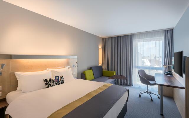 Holiday Inn Express Guetersloh, an IHG Hotel