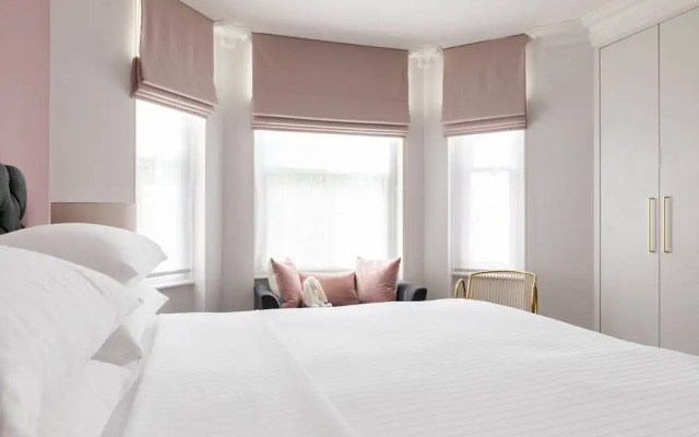 Westbourne Park Road Xviii by Onefinestay