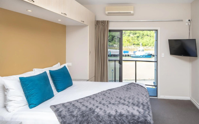 Portside Hotel
