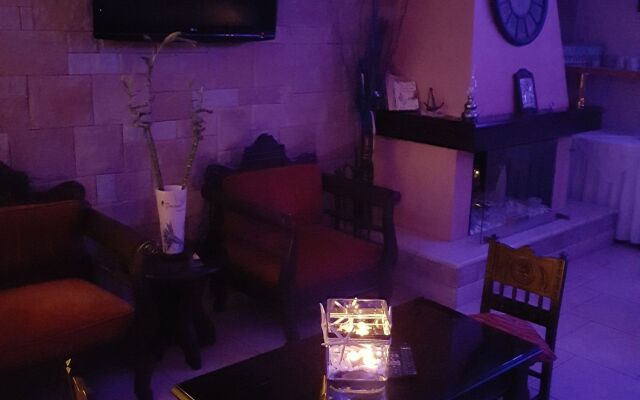 Epavlis Boutique Suites