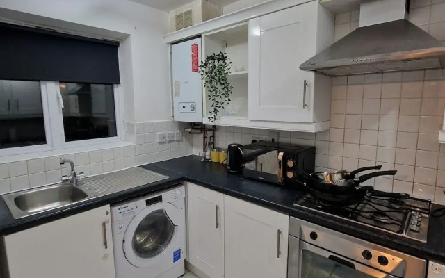 Stylish Pet Friendly 3 Bedroom House in Manchester
