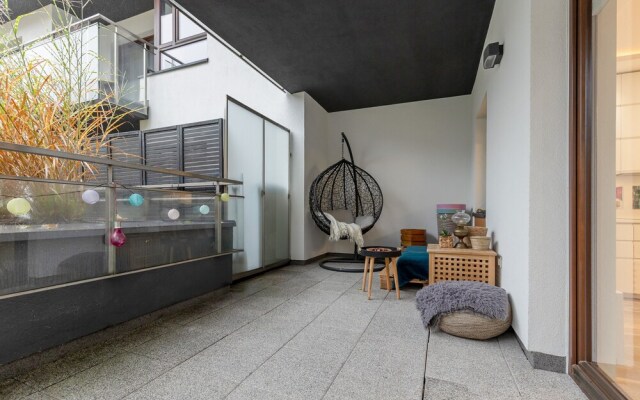3 Bedroom Apartment by Renters