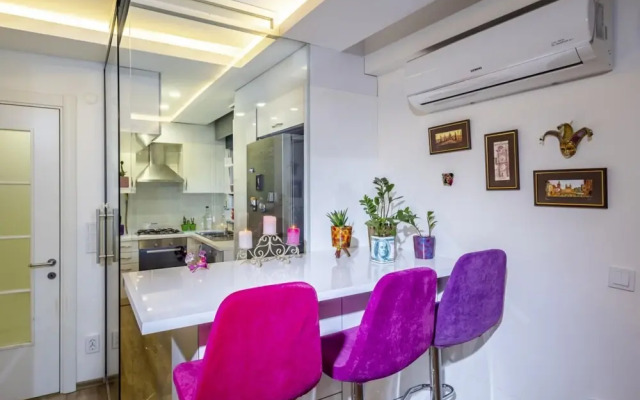 Flat With Rainbow Themed Design in Goztepe