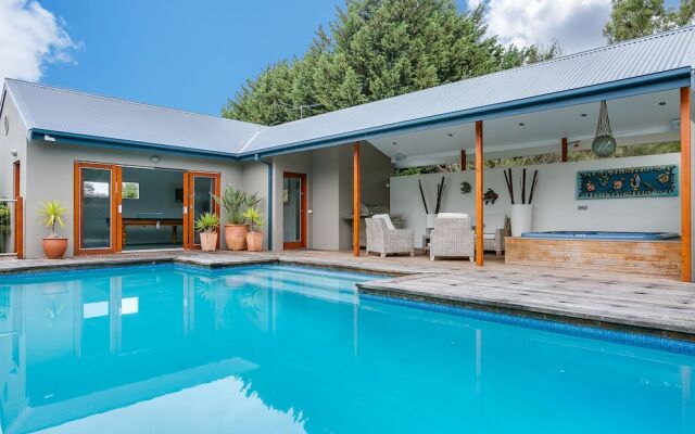 Pool Haven on Leah