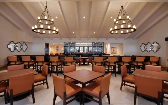 Embassy Suites by Hilton Scottsdale Resort