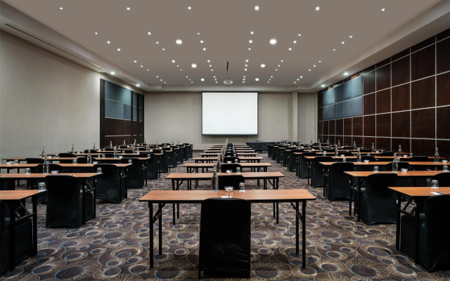 Premier Hotel OR Tambo