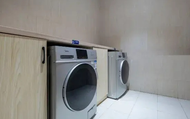 Yeste Hotel (Beihai Hepu High-speed Railway Station)