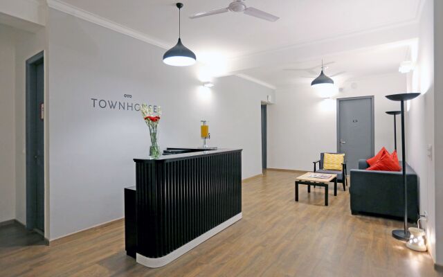 OYO Townhouse 018 Medanta