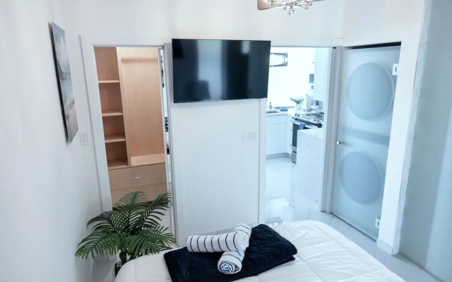 Dolphin Suites