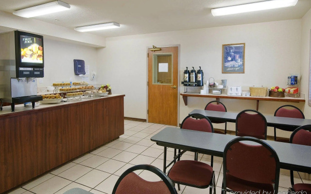 Americas Best Value Sandman Inn