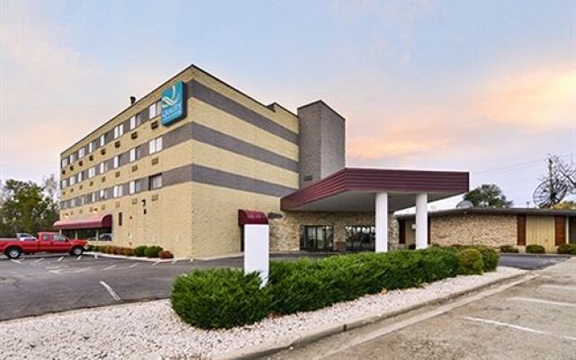 Quality Inn and Suites Beaver Dam