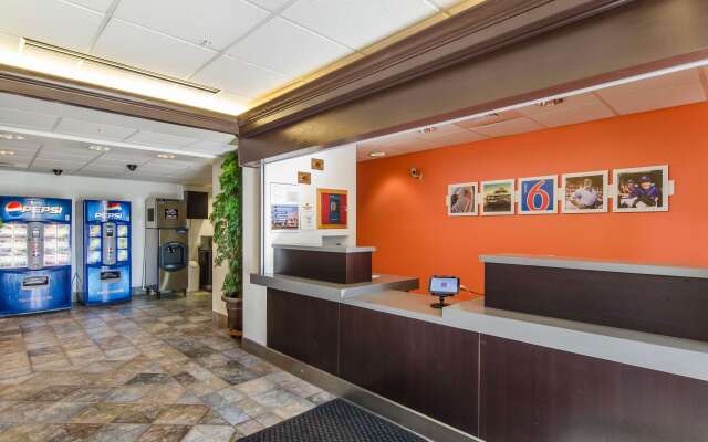 Motel 6 Wheatland, WY