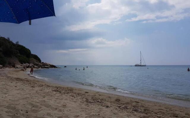 Omonia Beach House 2