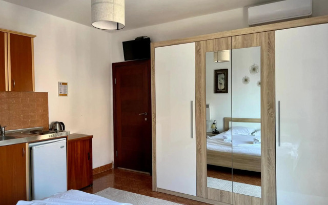 Apartments Tati