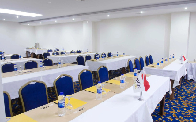 Lavin Otel