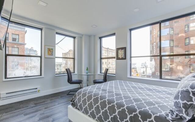 Downtown Pike's Place Condos by Barsala