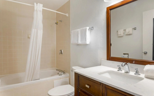 Quality Inn & Suites St Augustine Beach Area