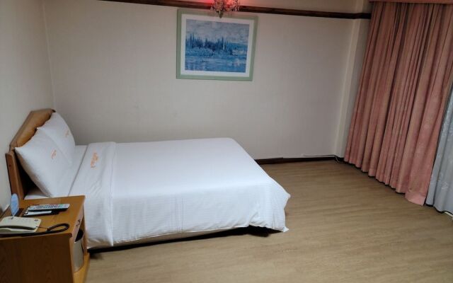 Newvera Hotel