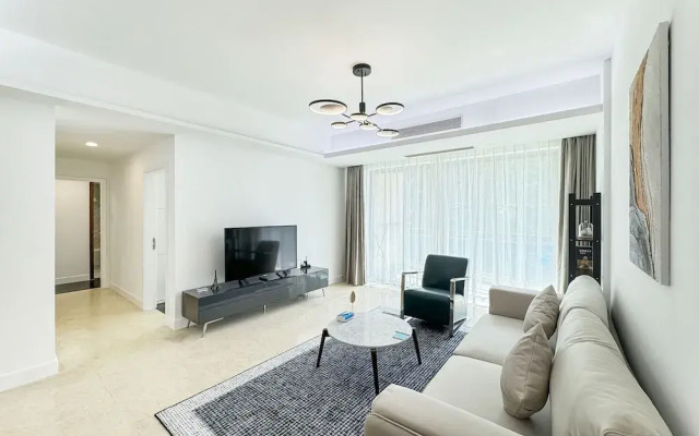 Shanghai West Nanjing RD 3Bed 1Min Metro