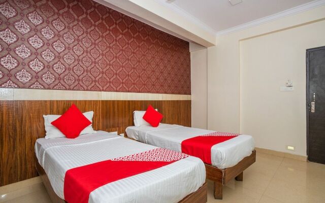 OYO 3974 Hotel Bcp Royal Residency
