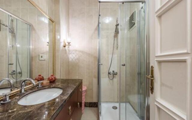 Luxurious Waterfront Mansion with Amazing Bosphorus View