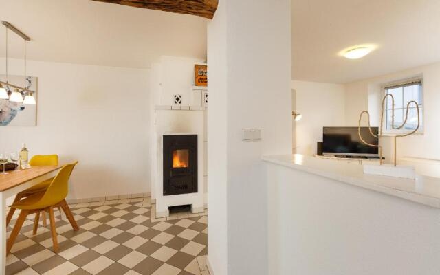 Auszeit-Eifel Eifelhaus "Burgaß 1807" Sauna & Badezuber