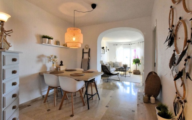 Luxury Apartment With Breathtaking Sea View Surrounded by Palm Trees