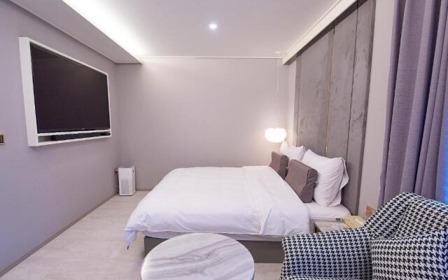 Denbasta Signature Hotel