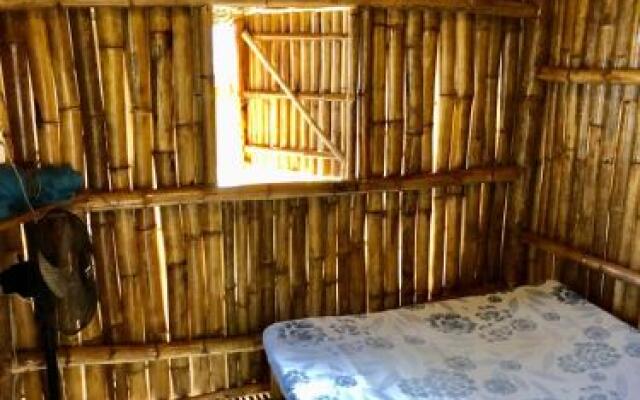 Sharky Hostel Oslob