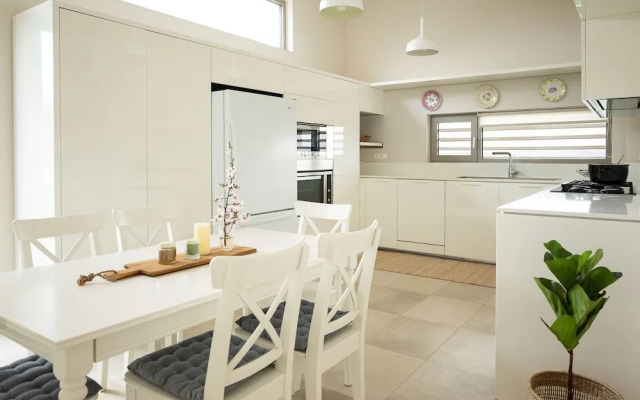 Luxurious Retreat Villa in Heraklion Crete