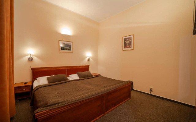 Hotel Grand