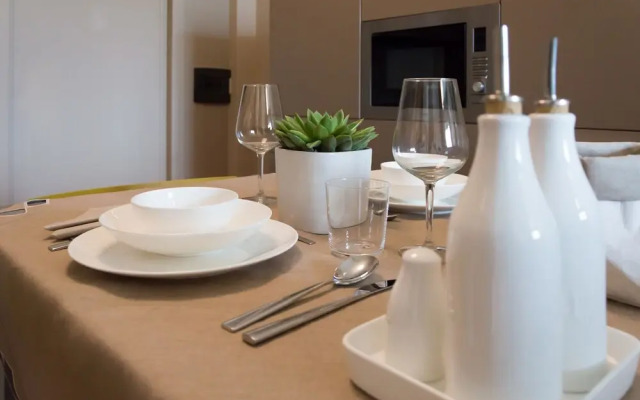Como Lake Suites