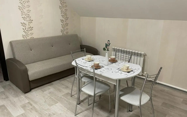 The estate on Mira Street