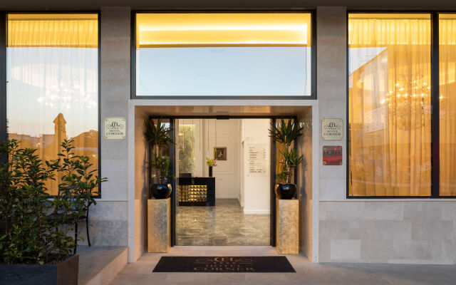 Hotel Corner