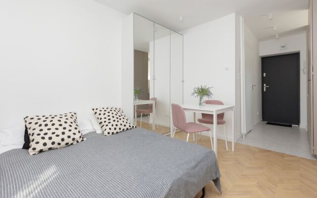 Warsaw Downtown Studio by Renters