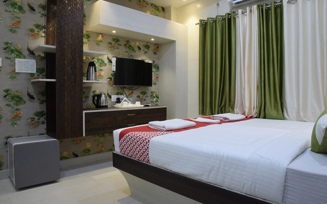 Green Edge Regency