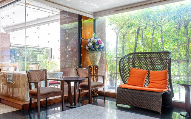 Nonthaburi Palace Hotel