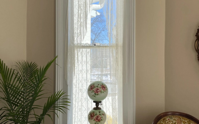 Belle Louise Historic Guest House