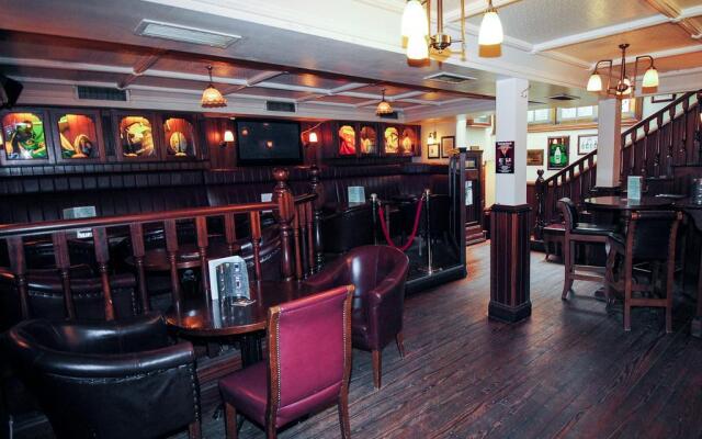 Lansdowne Hotel