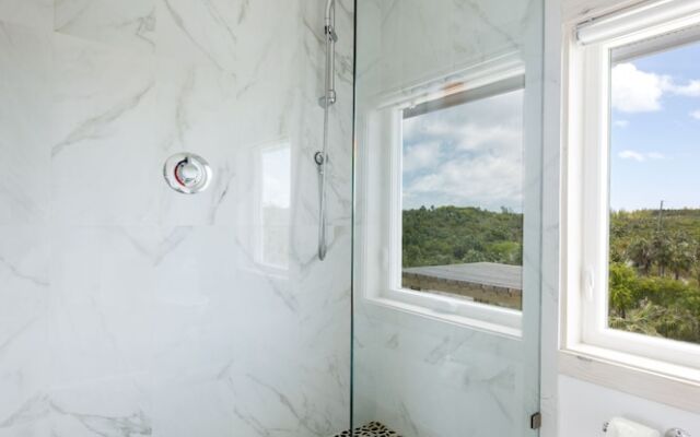 See Sea by Eleuthera Vacation Rentals