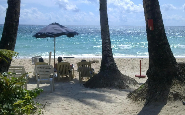 Grand Blue Beach Hotel
