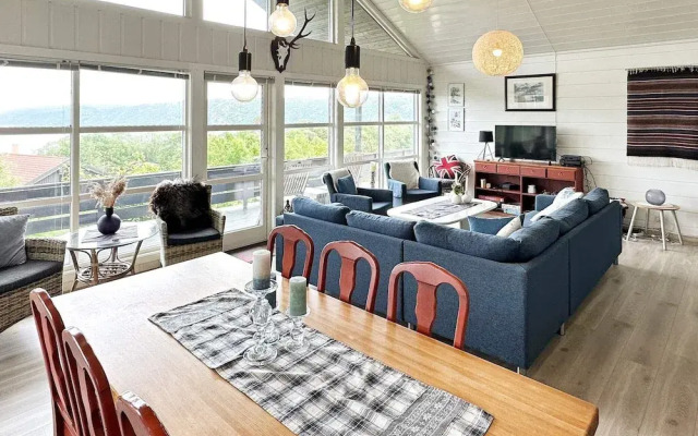 9 Person Holiday Home in Korshamn-by Traum