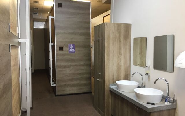 Capsule Hotel