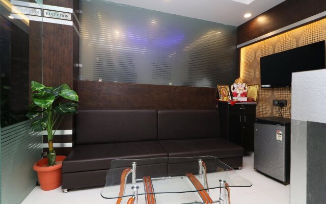 OYO 15671 Hotel Jalsa Dlx