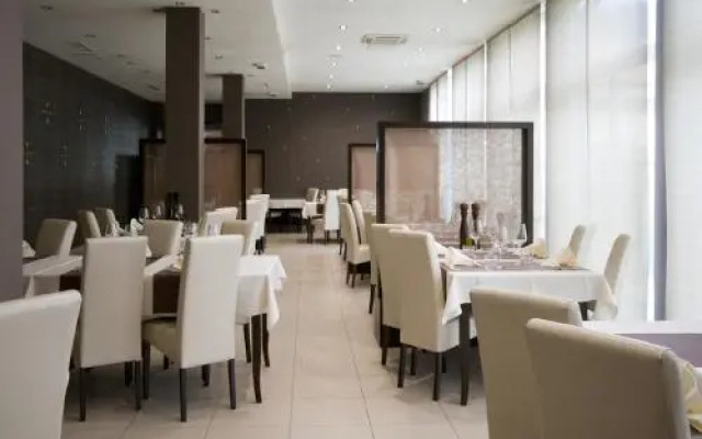 Gold Club Hotel & Casino