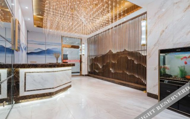 Guiyang Yimou Impression Hotel (Guiyang Huaguoyuan Fortune Plaza Wulichong Subway Station)